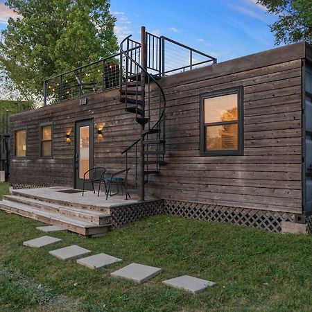 Container Home With Rooftop Views And Pickleball-Pecan Grove 벨미어드 외부 사진